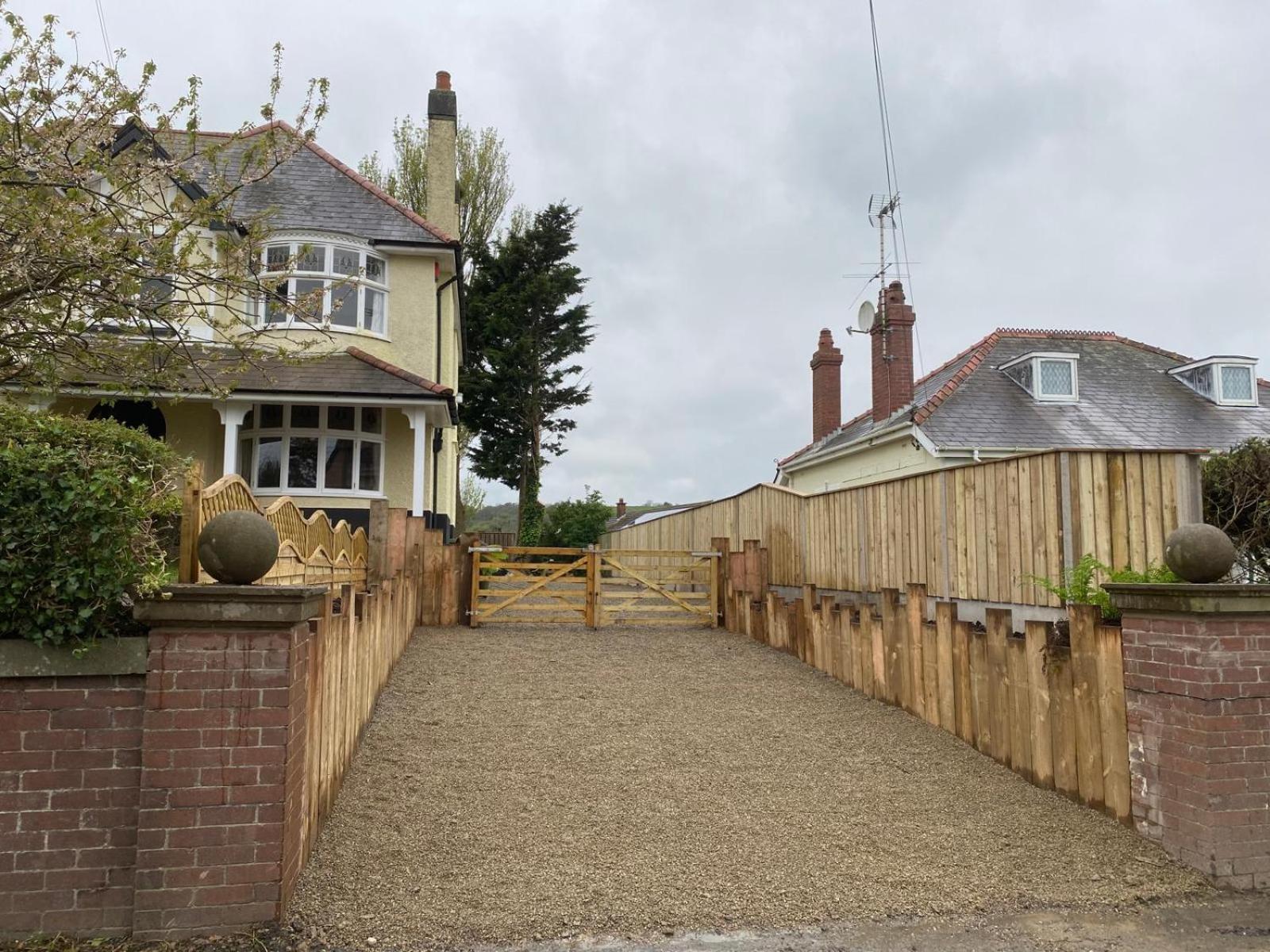 The Old Sea Captain'S House, Aberporth Exterior foto
